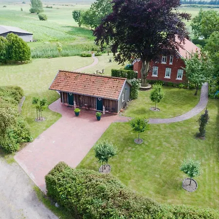 Holiday home Uns Burnhuus 